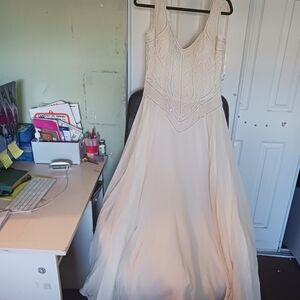 Women Le Monde Fashions Dress Maxi Wedding  Cream Color SZ 10  Great Conditions